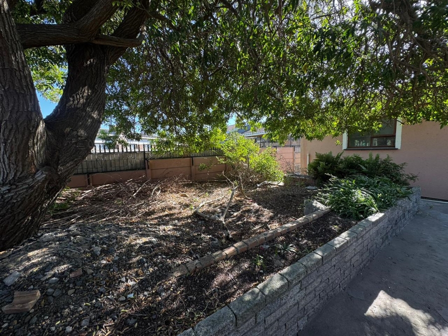 4 Bedroom Property for Sale in Rosedale Western Cape